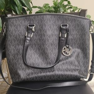 New! Authentic Michael Kors Black Jet Set Bag